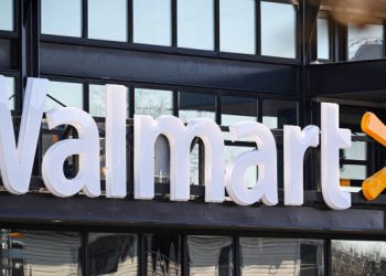 Walmart says more diners are buying its groceries as fast food gets pricey