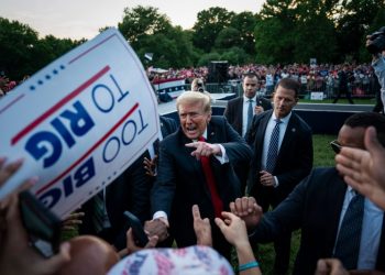 Trump holds South Bronx campaign rally to court Black, Latino voters