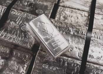Silver Surges To $31.6/Ounce, Investor Interest Peaks