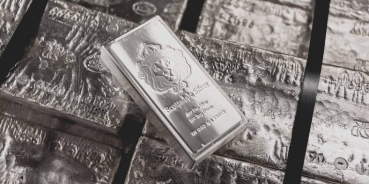 Silver Surges To $31.6/Ounce, Investor Interest Peaks