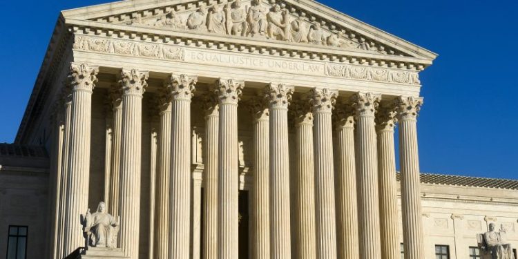 Supreme Court would allow emergency abortions in Idaho, Bloomberg reports