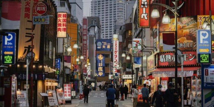 Japan’s Budget Surplus Goal Key to Reducing National Debt