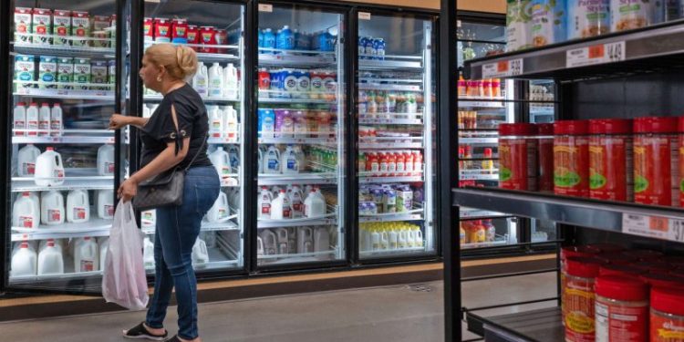 Fed’s key inflation measure cooled slightly from a year ago, setting stage for rate cut