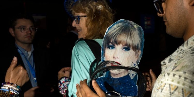 In their ‘voting era,’ Swifties for Kamala organize to register voters for Harris