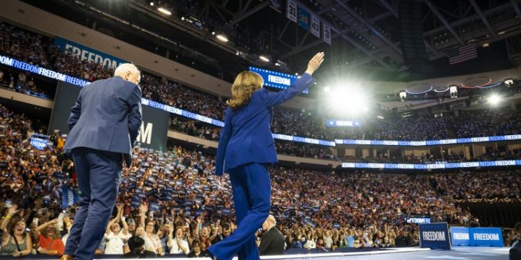 Harris and Walz rally in Milwaukee, chasing key votes during convention