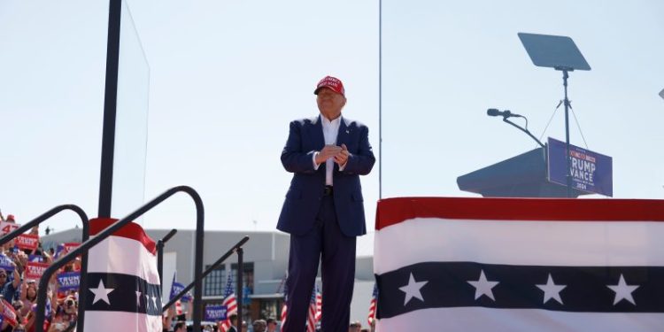 Trump avoids talking about embattled Mark Robinson at N.C. rally