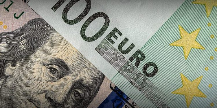 EURUSD and GBPUSD: GBPUSD is approaching the 1.32000