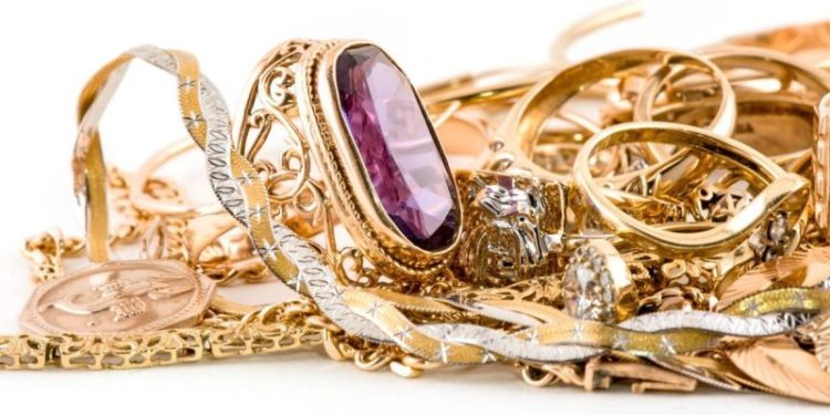 Gold’s Record Price Run Weighs on Jewelry Demand in China