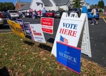 North Carolina breaks turnout record on first day of early voting