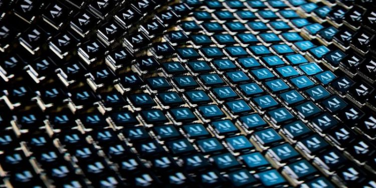 ASML Lowers 2025 Guidance, Triggering Chip Stock Losses