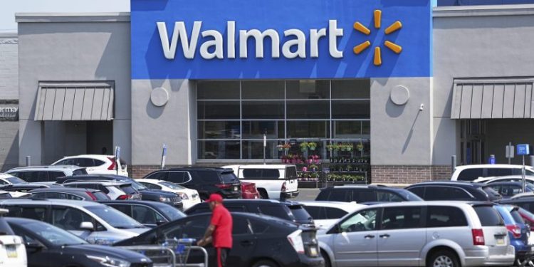 Walmart to pay $10 million to settle lawsuit over money transfer fraud